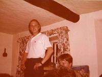 img049